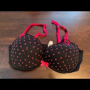 Victoria’s Secret bra